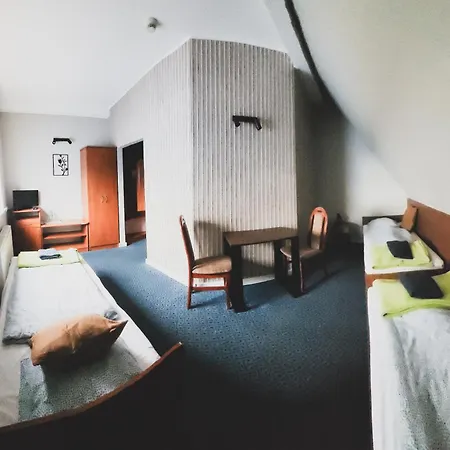 Na Wzgorzu Отель